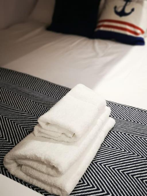 New Ground Floor Apartment, 4 Mins Walk To Beach บอร์นมัธ ภายนอก รูปภาพ
