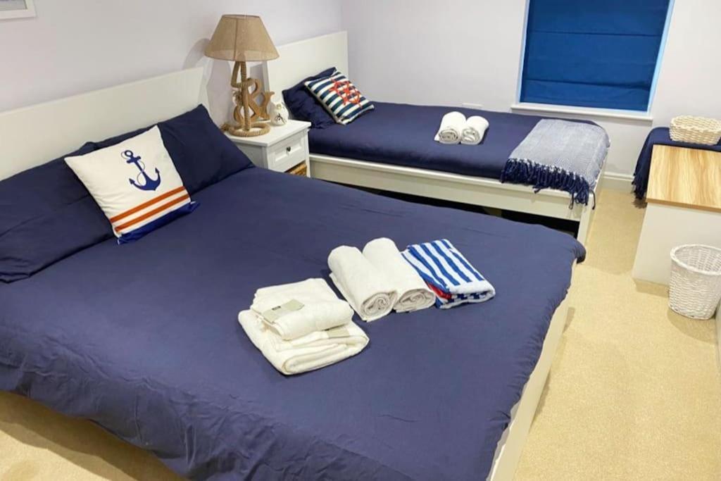 New Ground Floor Apartment, 4 Mins Walk To Beach บอร์นมัธ ภายนอก รูปภาพ