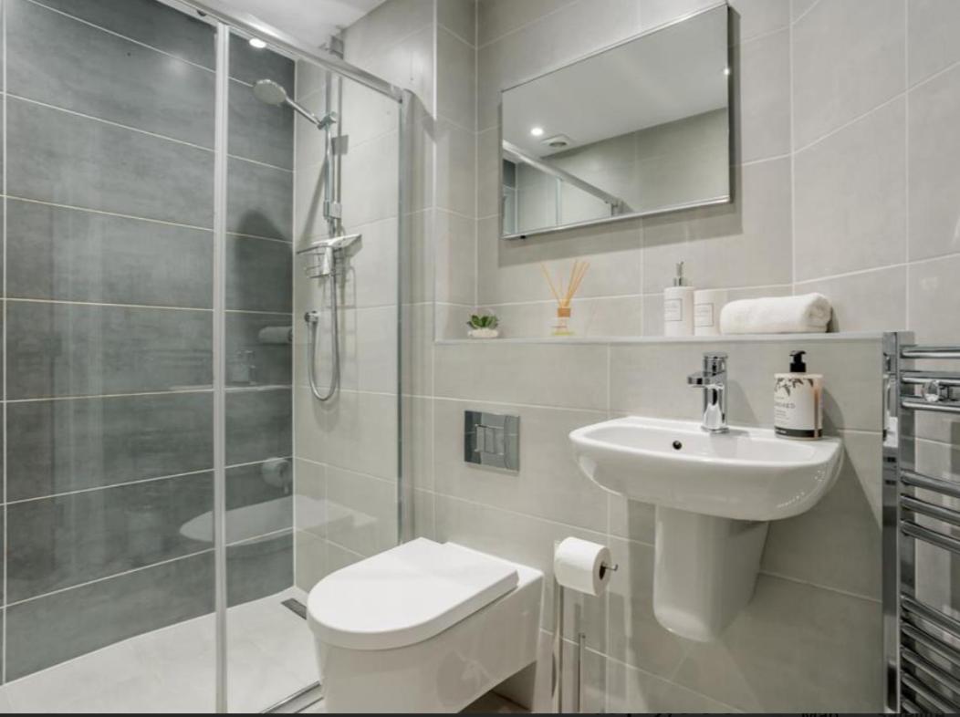 New Ground Floor Apartment, 4 Mins Walk To Beach บอร์นมัธ ภายนอก รูปภาพ